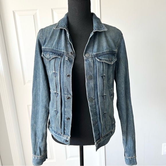 Volcom Jean Jacket With Crochet Accents On the  Back Made in USA - Picture 4 of 16
